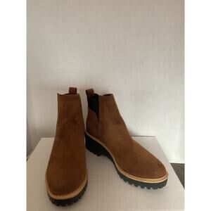 DV - Dulce Vita - Rango - Faux Suede-Lug Wedge Heel Ankle Boots /BritishTan 9.5
